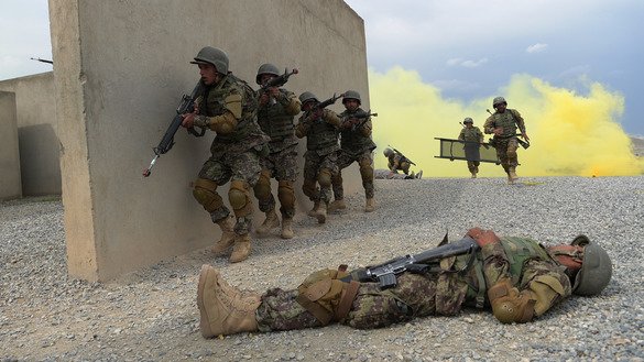 In this photograph taken on May 3, 2017, Afghan National Army soldiers train at the Kabul Military training centre on the outskirts of Kabul. [Shah Marai/AFP]