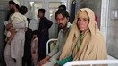 دوه اړخیزه همکاري افغان ډاکټرانو ته زمینه برابره کړې ده چې له پاکستان څخه مرسته ترلاسه کړي