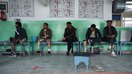 طالبان در حالی با واکنش های شدید مواجه اند که ممنوعیت بر سازمان های بشردوستانه، افغان ها را در معرض خطر قرار میدهد