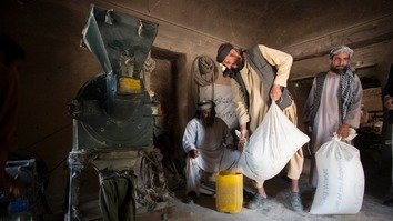 د سپما ګروپونه د افغان کلیوالو بې وزلو ترمنځ د غربت تشه راکموي