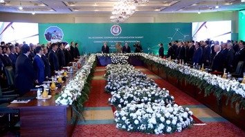 د ایکو هیوادونو ژمنه وکړه چې اورپکۍ ته ماته ورکړي، اقتصادي وده پراخه کړي