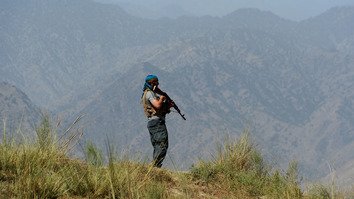 په ننګرهار کې ولسي پاڅونونه هڅه کوي چې داعش له منځه وېسي