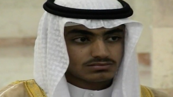 د سي آی ای له خوا د نومبر په ۱ یوه خپره شوې ویډیو د القاعدې د وژل شوي مشر اسامه بن لادن د زوي حمزه بن لادن د لویوالي لومړني عکسونه ښیي.