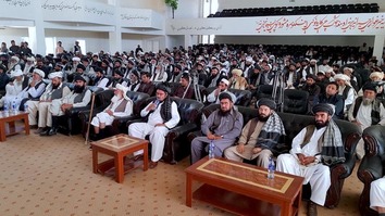 Hundreds of Taliban refuse to return to battlefield following ceasefire