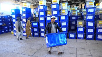 Afghans head to polls in key parliamentary election