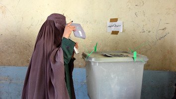 چارواکو تایید کړه چې د ولسمشرۍ انتخابات به ونه ځنډول شي