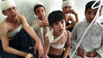 حمله انتحاری طالبان ۵۰ متعلم را درغزنی زخمی ساخت