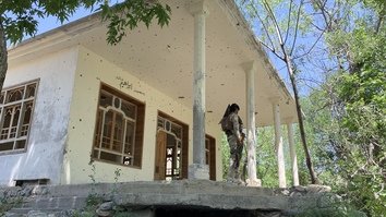 د ننګرهار اوسېدونکي د داعش پخواني قوي مرکز ته چې د افغان ځواکونو تر واک لاندې دی ورستنېږي