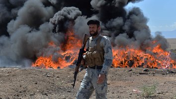 د ایران رژیم د نشه ییزو توکو د افغان قاچاقچیانو 'پراخ ملاتړ' کوي