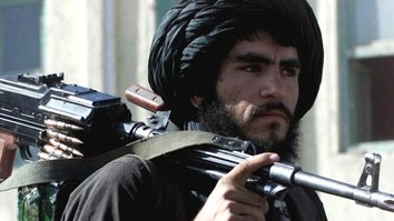 طالب مشرانو د زیاتېدونکیو خپلمنځي اختلافاتو په هکله خبرې وکړې