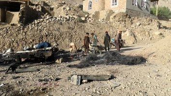 د وردوج ولسوالۍ ازاد شوي اوسېدونکي د طالبانو د وحشتونو کیسې کوي