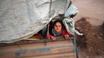 Russia-backed offensive in Syria leaves nearly a million homeless, desperate