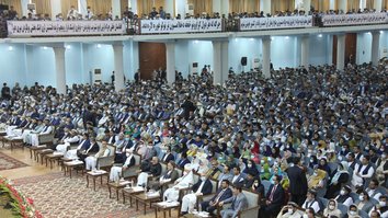 Afghans kick off loya jirga to decide fate of 400 Taliban prisoners