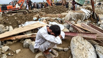 په داسې حال کې چې په افغانستان کې سېلاوونو له ۱۶۰ څخه ډېر کسان وژلي، د لټون عملیات اوس هم روان دي