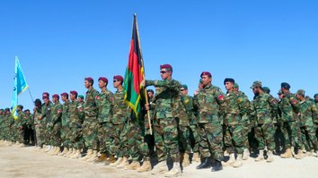 سربازان تازه آموزش دیده افغان تعهد کردند تا دشمنان کشور را نابود کنند