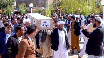 د هرات اوسېدونکي غواړي چې د سولې د خبرو په پایله کې افغان ملي دفاعي او امنیتي ځواکونه خوندي وساتل شي