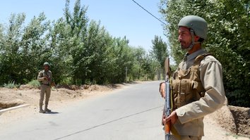 پولیس محلی منحل شده پس از جنگیدن برای سال ها در زمینه استخدام اولویت خواهند داشت