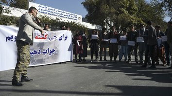 حکومت افغانستان تعهد کرد که انتقام حمله بالای پوهنتون کابل را از داعش خواهد گرفت