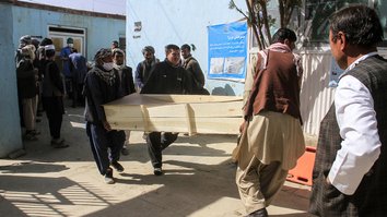 بمي بریدګر په غزني کې له لسو ډېر کسان چې د قران کریم په ختم بوخت ول ووژل
