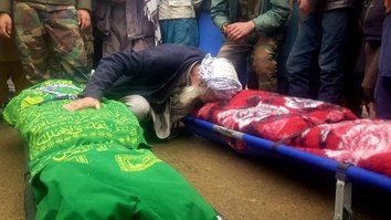 طالبان ۲ ماه پس از آنکه یک خبرنگار را در غور کشتند، برای قتل خانواده اش بازگشتند