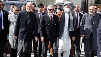 Russia's intentions questioned as new round of peace talks begins in Moscow