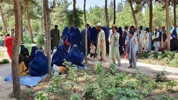 Taliban offensive displaces thousands in Kunduz