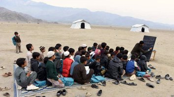 یونیسف برای ۱۳۰۰۰ کودک در بدخشان آموزش دوره کودکستان را تمویل می کند