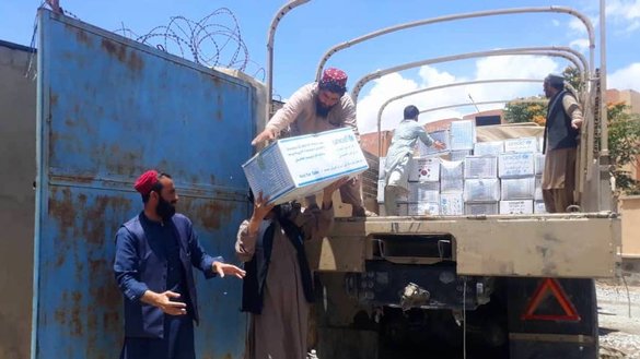 UNICEF mobile health and nutrition teams June 22 deliver first aid to those injured by a powerful earthquake in southern Afghanistan. [UNICEF Afghanistan]