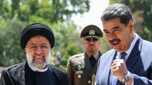 Iranian President Ebrahim Raisi and his Venezuelan counterpart Nicolás Maduro in Tehran in June. [Entekhab]