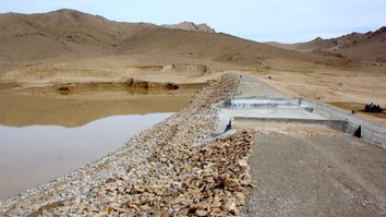 بند ساخته شده توسط ملل متحد در قندهار ۲۰۰۰ هکتار زمین زراعتی را آبیاری می کند