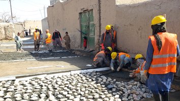 بانک جهانی پروژه های ساختمانی را در قندهار راه اندازی کرده و ۲۰۰ نفر را به کار گماشت