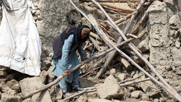 حداقل ۱۳ نفر در زلزله افغانستان و پاکستان کشته شدند