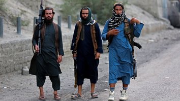 درگیری مسلحانه گذرگاه تورخم بین پاکستان و افغانستان را مسدود کرد